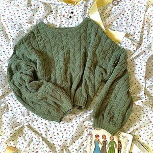 Pink Lily Women's Green Sweater